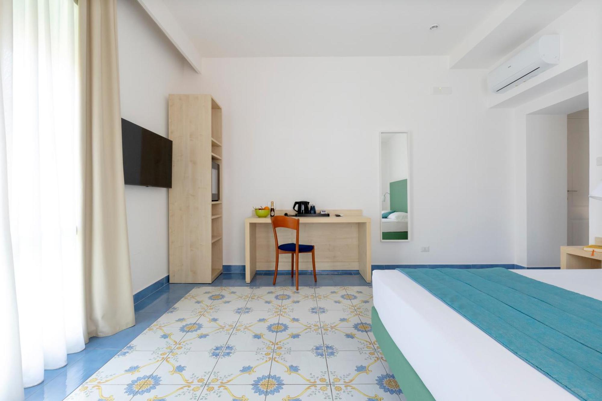 Hotel Napolit'amo Medina Neapel